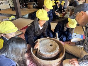 校外学習（浅井歴史民俗資料館）に行きました
