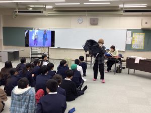 ６年生で戦争学習を行いました