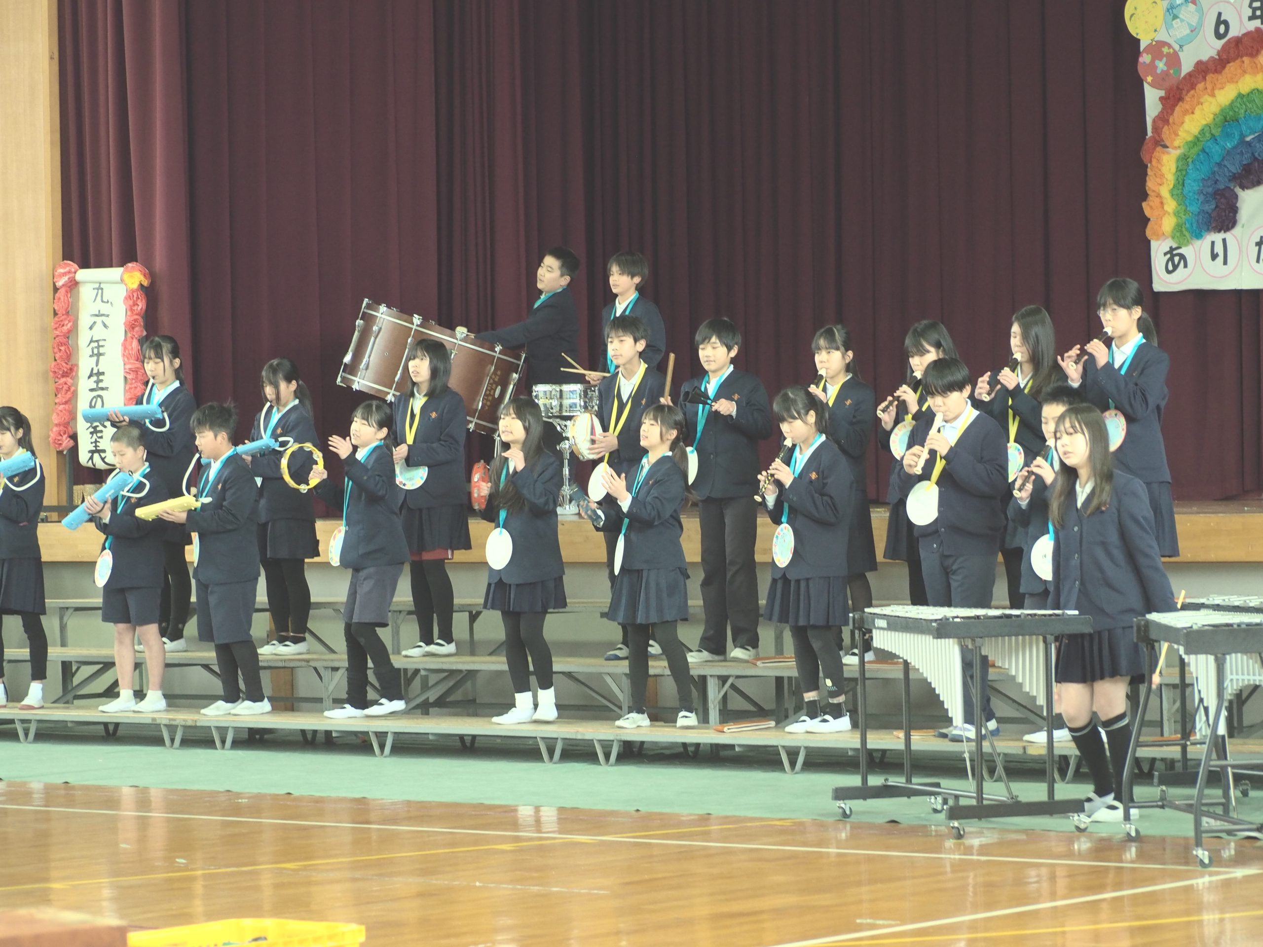 「六年生を送る会」を開催しました