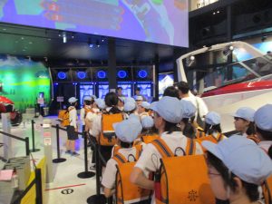 5年生 「学びの実験室 ヤンマーラボ」に行きました